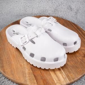 Free People Women's Sz 40 US 9 White Karlie Buckle Slip-On Clogs 0004629774